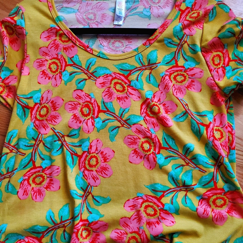 Lula Roe Classic T